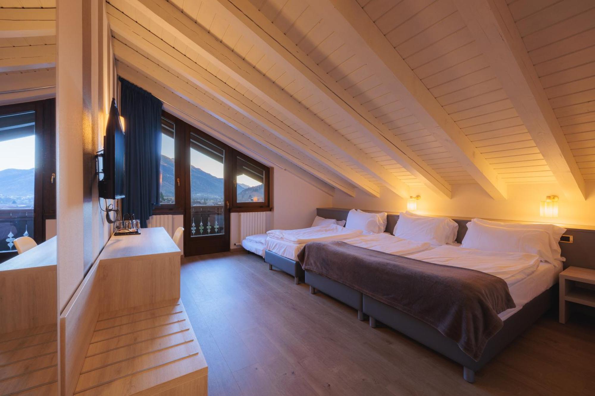 Hotel Binelli Pinzolo Exterior photo